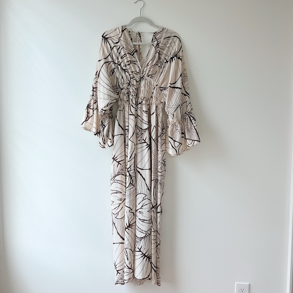 Printed tropical maxi dress!